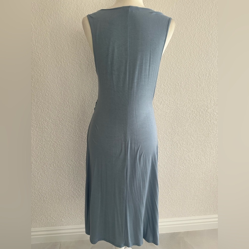 Powder Blue Midi Sleeveless Dress - Picture 3 of 6